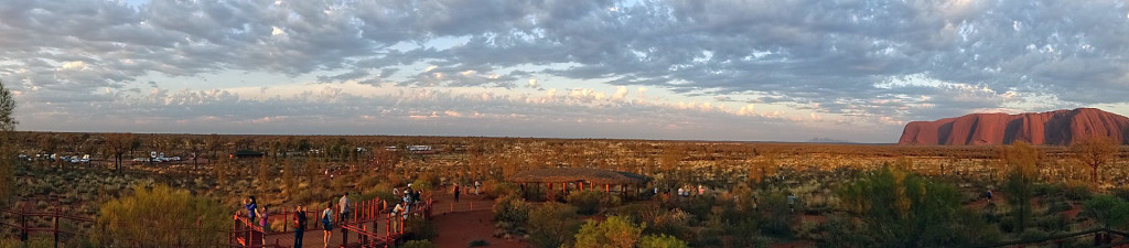 morning uluru panorama