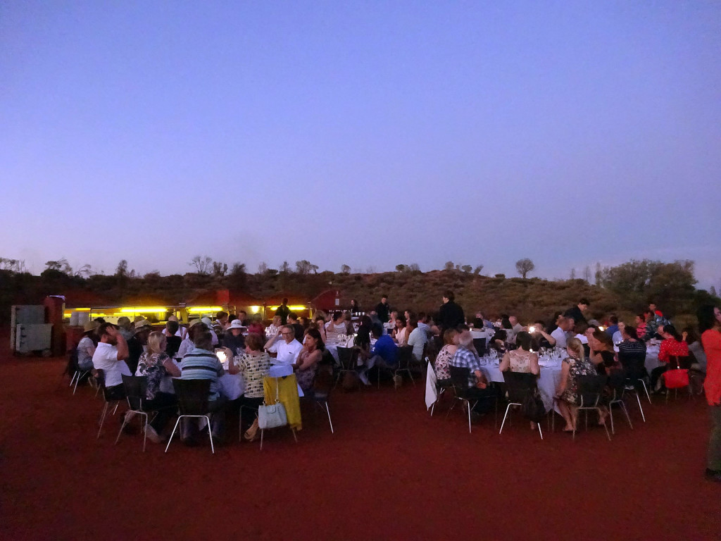 sounds of silence dinner in uluru